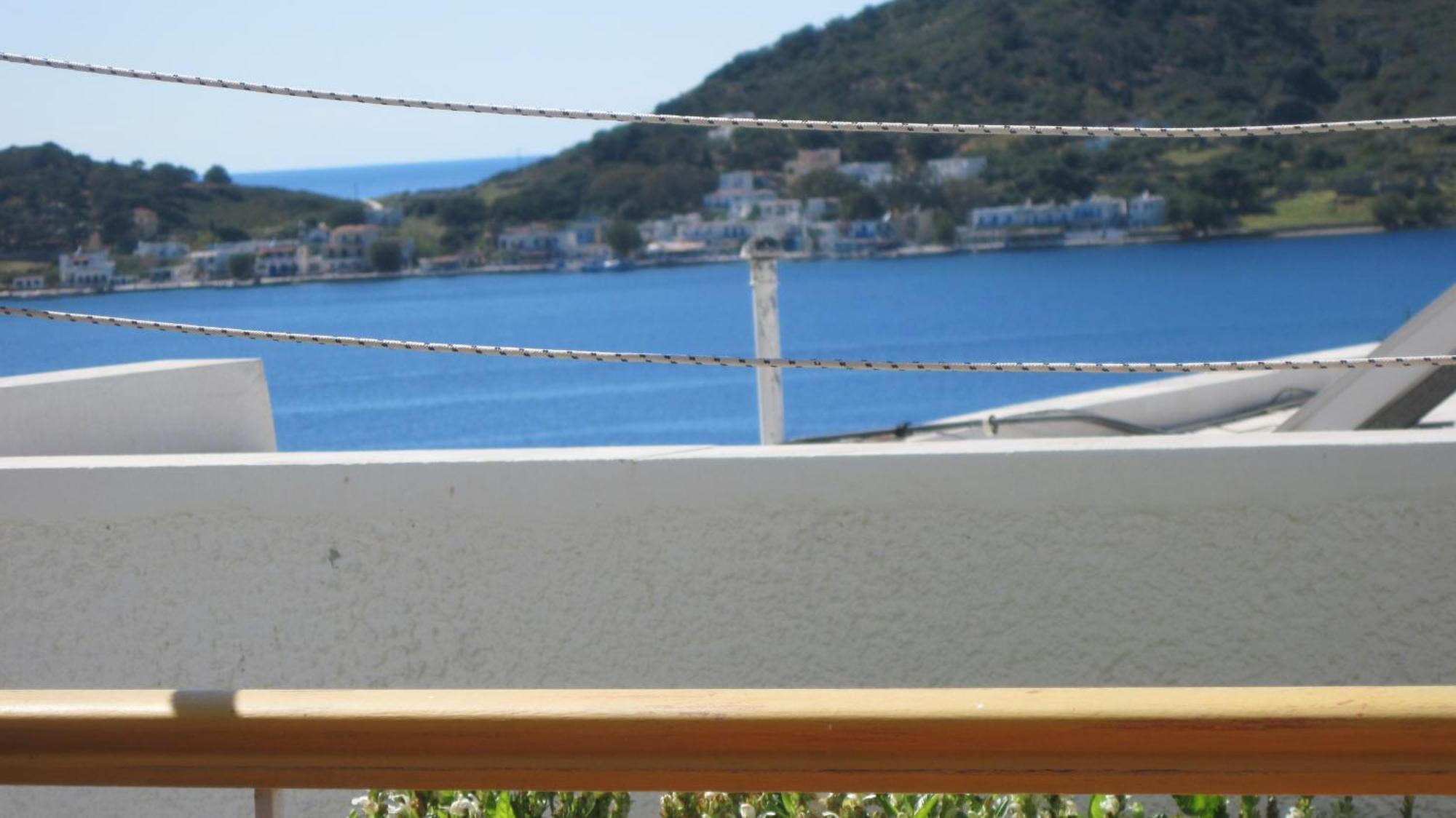 Tatsis Apartments Masouri Bilik gambar